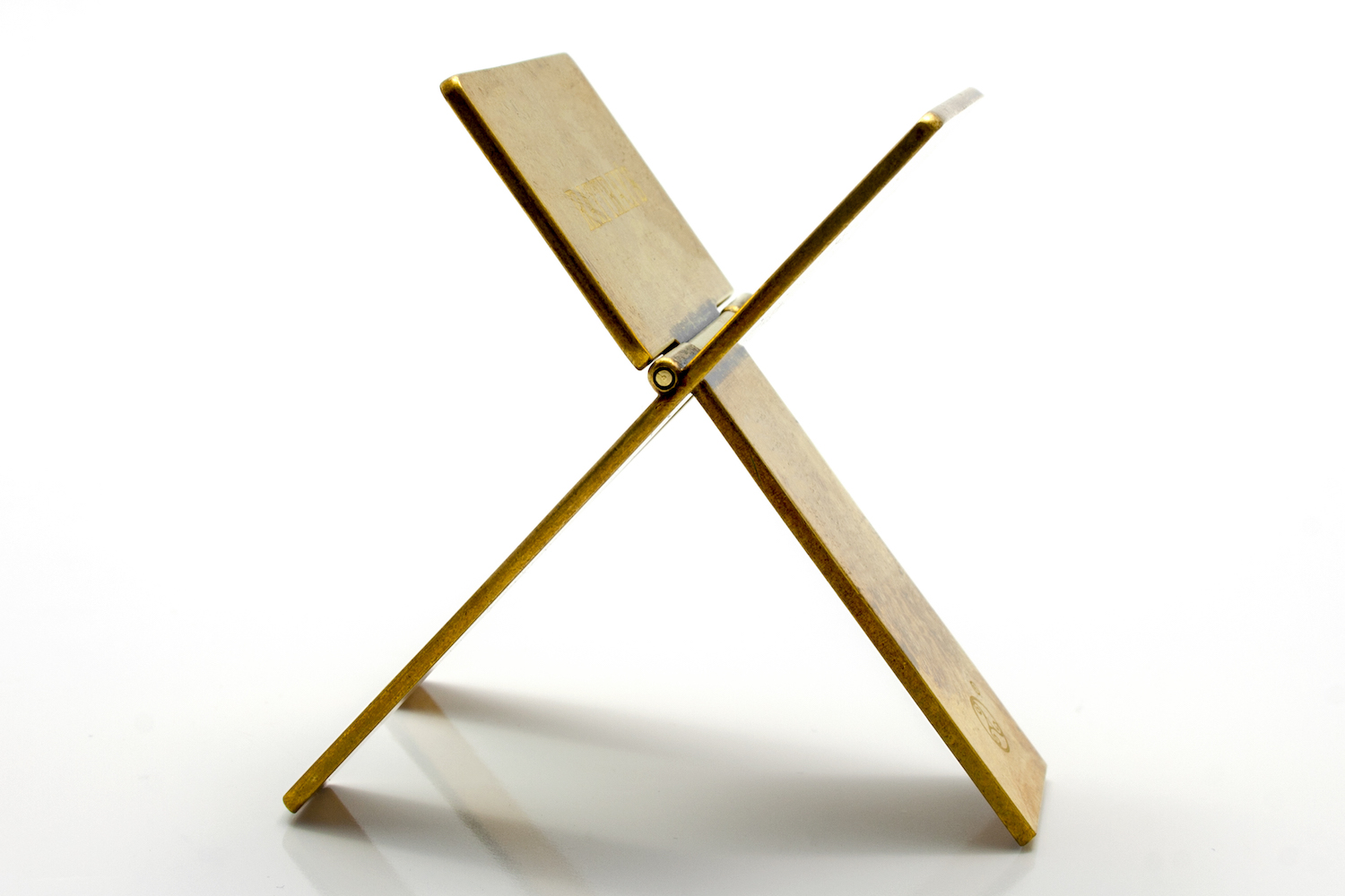 Rattray's The X Brass Cigarstand (3x)